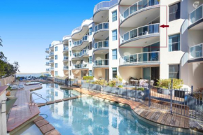 3 Bedroom Apartment with Lift